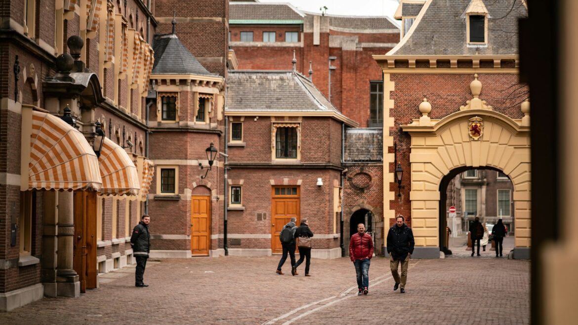 Het gebouw van de Tweede Kamer in Den Haag